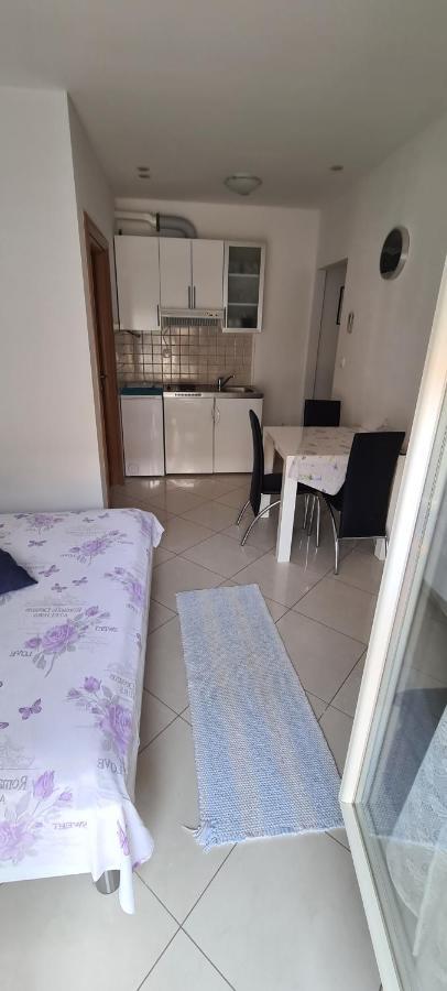 Apartman Scotti Kaštela Exterior foto